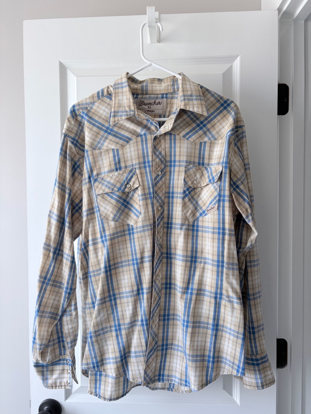 Wrangler Wrancher Tan and Blue Plaid Western Button-Up
